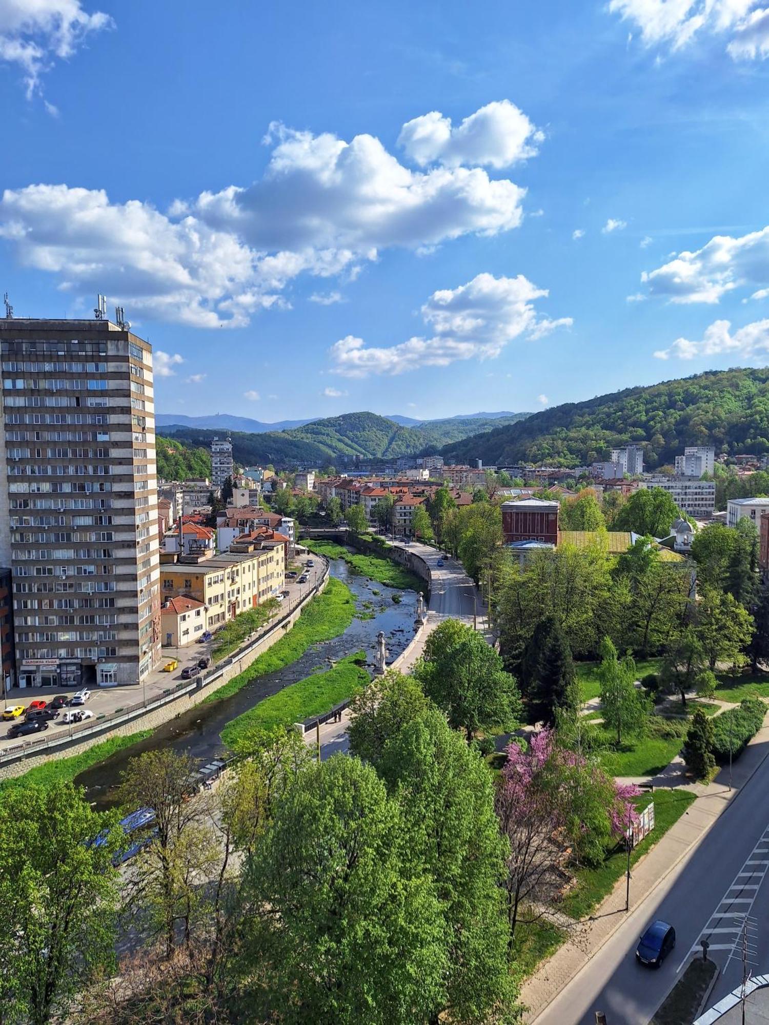 Студио Даневски-Balkan Tower ガブロヴォ エクステリア 写真